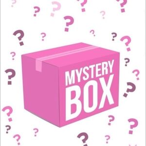☆10 Items☆ Mystery Box Size Small